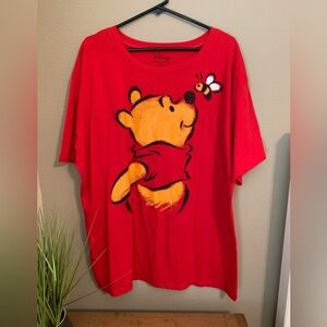 Disney Winnie the Pooh and honey bee Tee. Red. Size XXL.